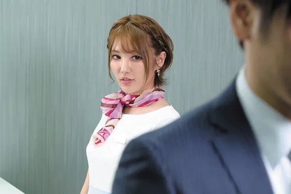 lại hoàng khánh linh sex Cô lễ tân hấp dẫn sếp: “quản lý ơi em địt em có khoái hơn vợ yêu anh ?”